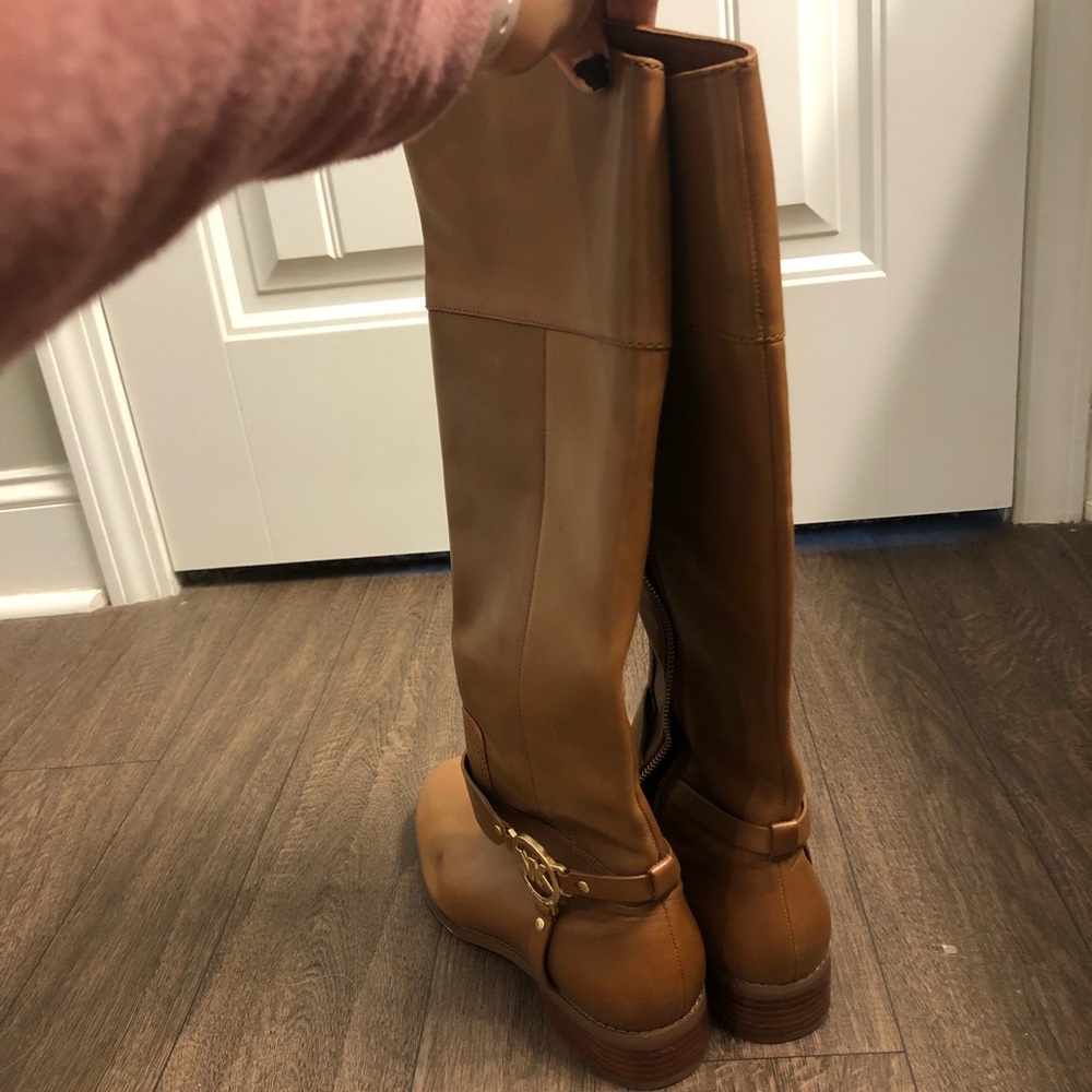 Like NEW! Michael Kors boots! - Picture 5 of 5